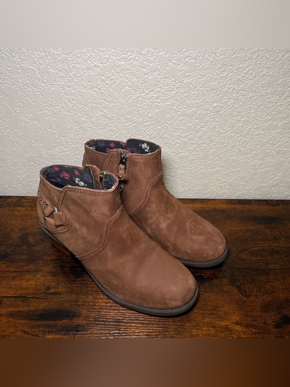 Teva Brown Suede Ankle Boots with Floral Lining - Picture 8 of 8